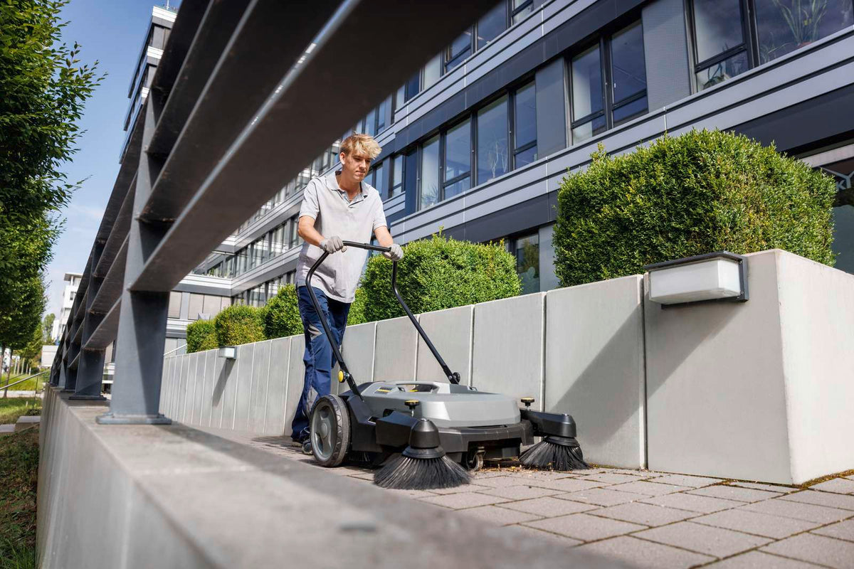 Spazzatrice KM 70/20 C 2SB Karcher