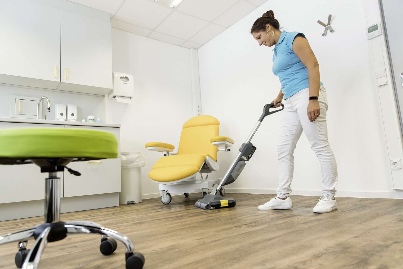 Lavapavimenti professionale BR 30/1 C Bp Pack 18/30 Karcher