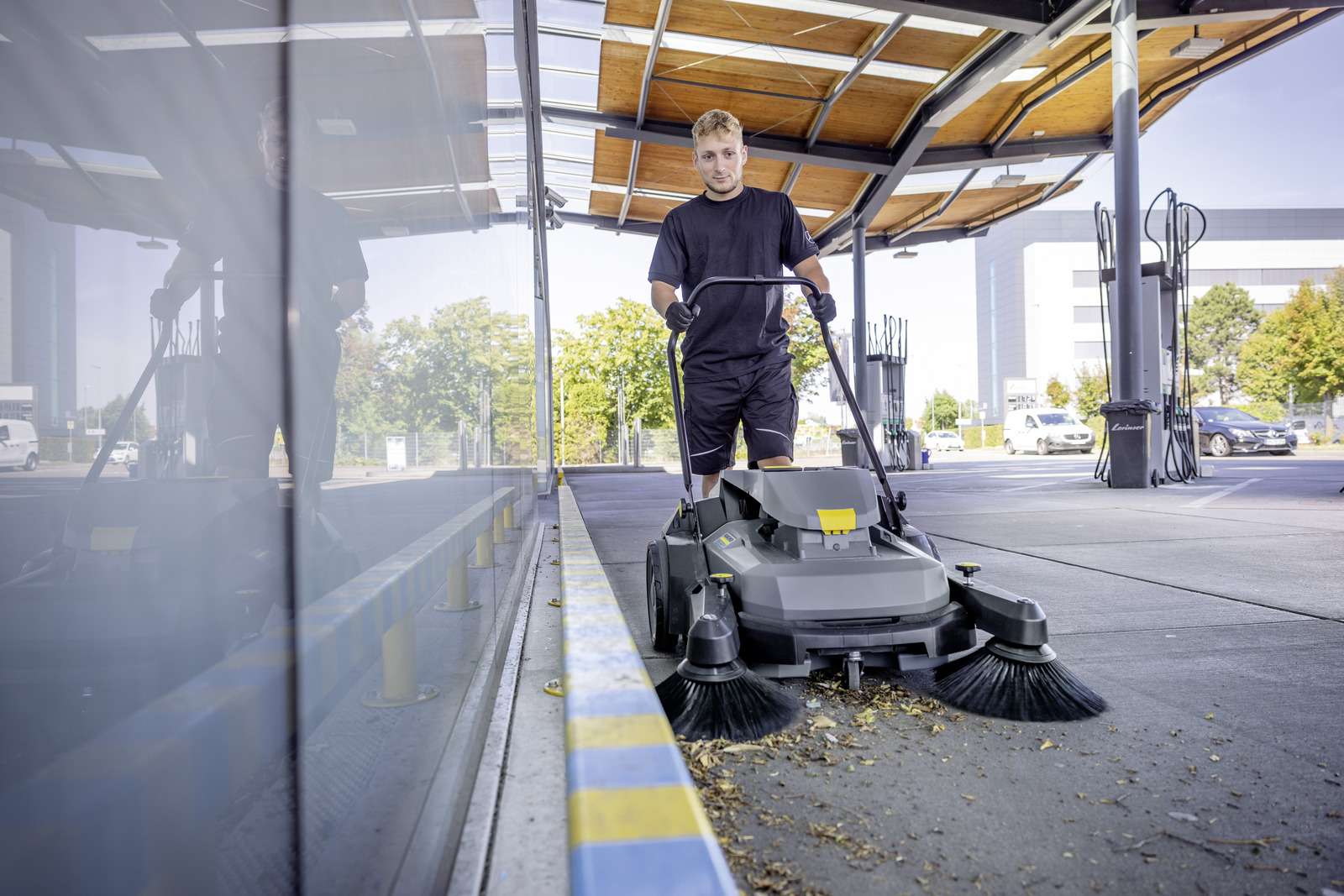 Spazzatrice KM 70/30 C BP 2SB Karcher