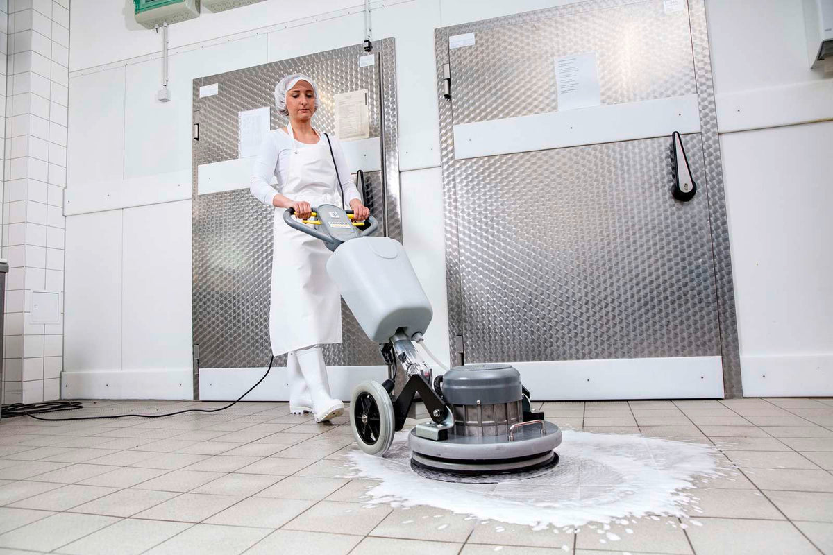 Lavasciuga pavimenti monospazzola BDS 43/ Orbital C Karcher