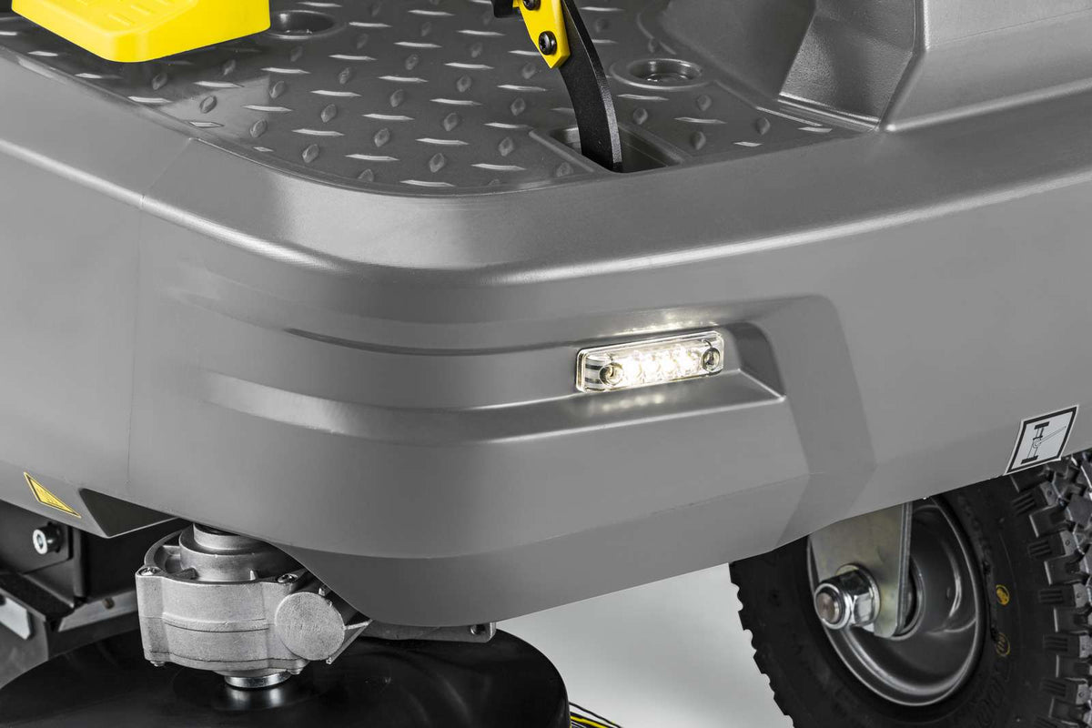 Spazzatrice con aspirazione KM 85/50 R Bp Karcher