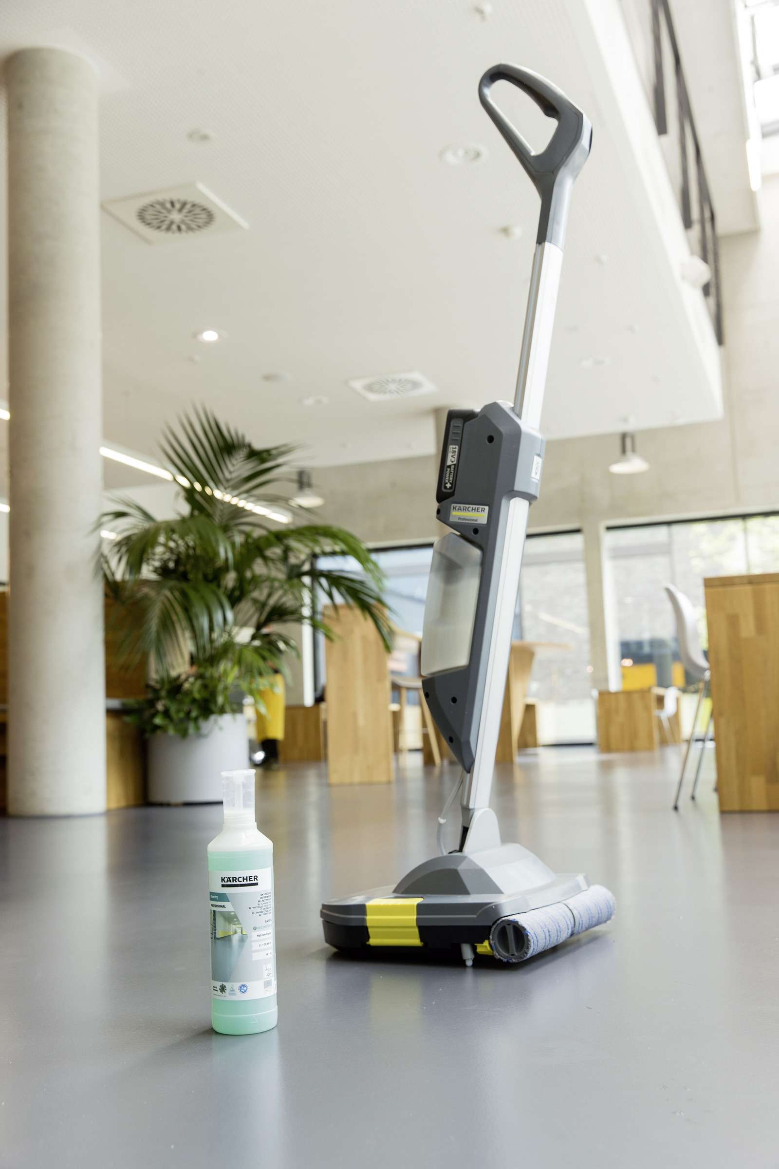 Lavapavimenti professionale BR 30/1 C Bp Pack 18/30 Karcher